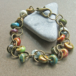 Paerl and shell bracelet